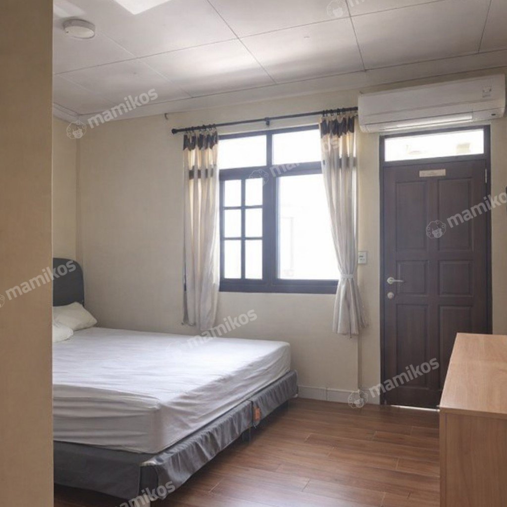 Rumah Sertifikat SHM 5 Kamar Tidur 5 Kamar Mandi Tanjung Duren Jakarta Barat - Photo 5