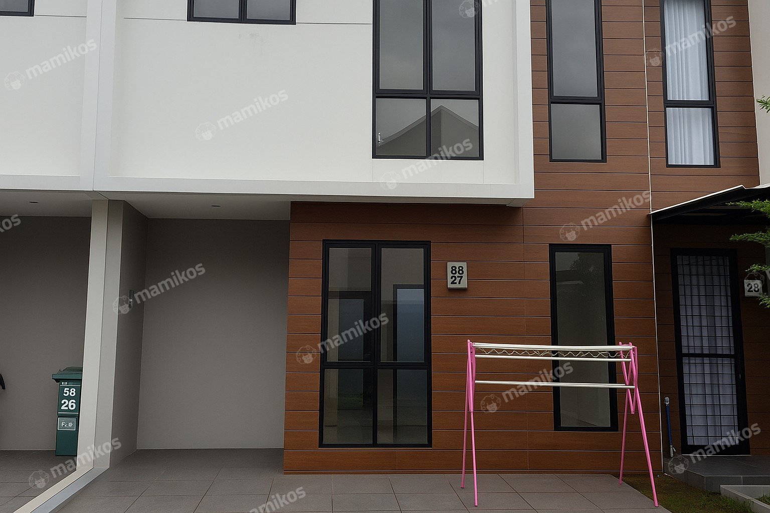 Rumah 2 Kamar Tidur 2 Kamar Mandi 2 Lantai Citra Garden Jakarta Barat