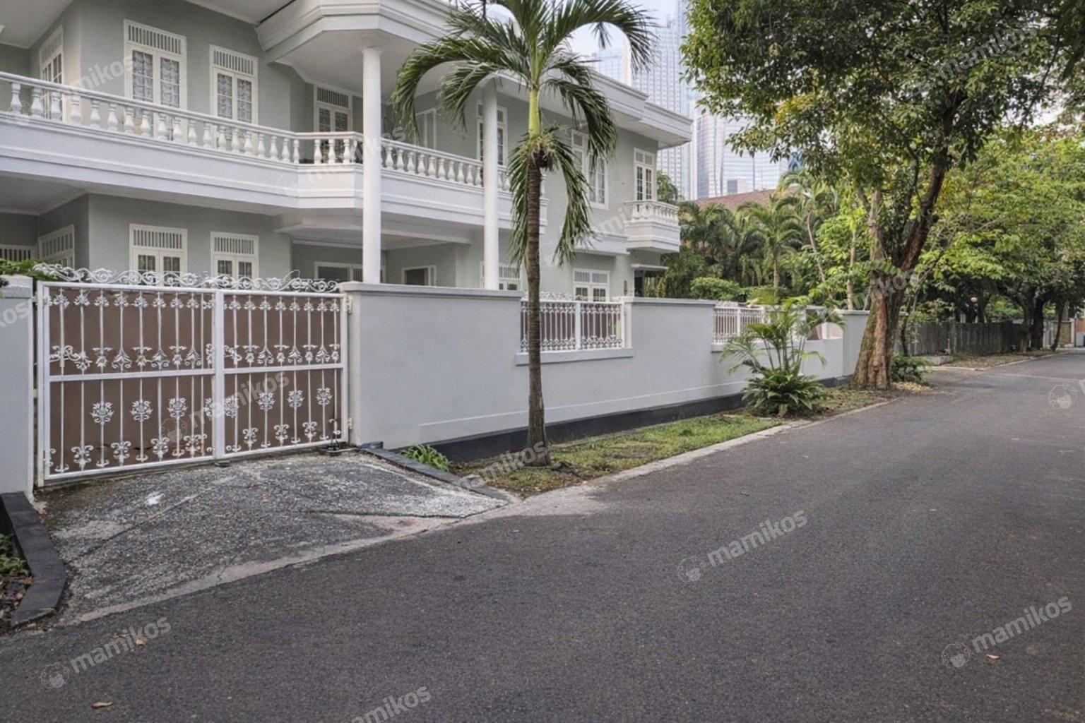 Rumah Sertifikat SHM 4 Kamar Tidur 3 Kamar Mandi Kuningan Jakarta Selatan
