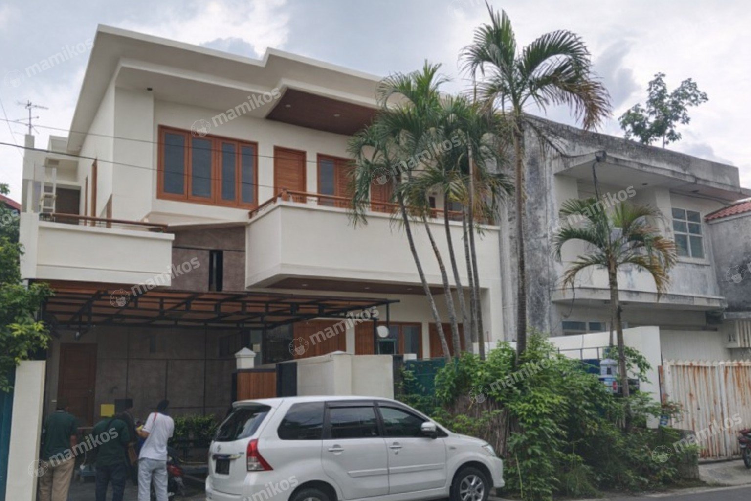 Rumah Sertifikat SHM 5 Kamar Tidur 4 Kamar Mandi Pulomas Jakarta Timur