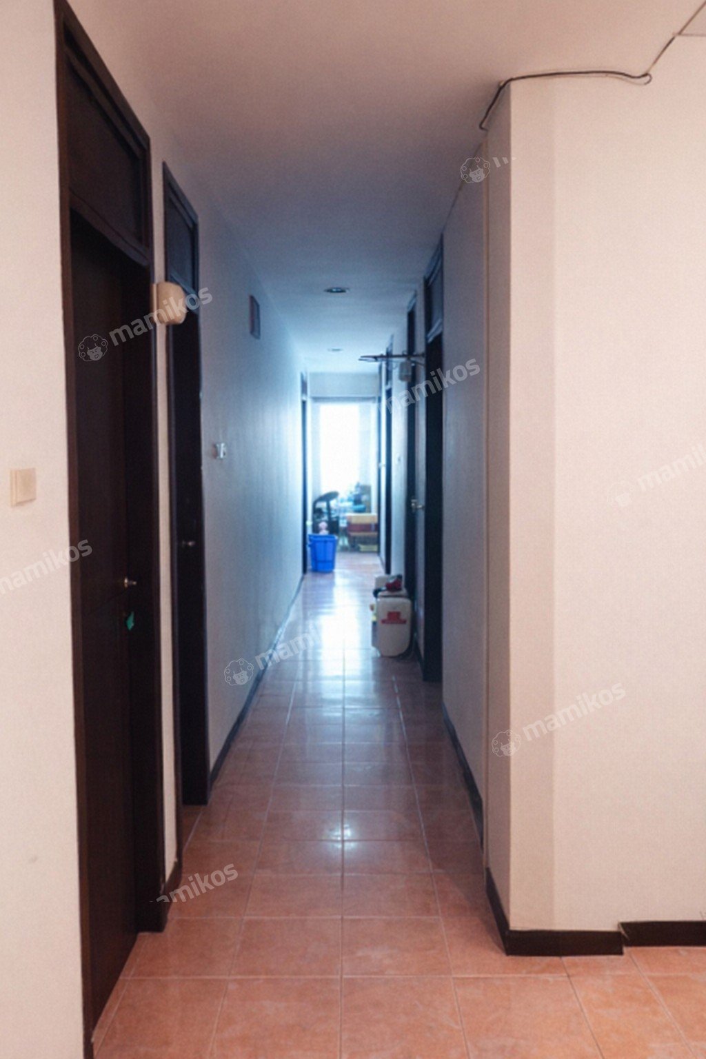 Rumah Sertifikat SHM 64 Kamar Tidur 68 Kamar Mandi Tanjung Duren Jakarta Barat - Photo 2