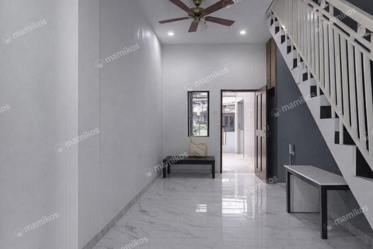 Rumah Sertifikat SHM 2 Kamar Tidur 2 Kamar Mandi Jembatan Lima Jakarta Barat