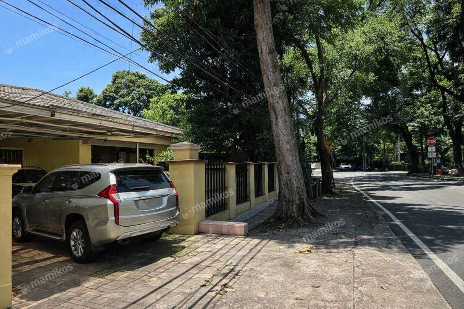 Rumah Sertifikat SHM 7 Kamar Tidur 3 Kamar Mandi Pakubuwono Jakarta Selatan