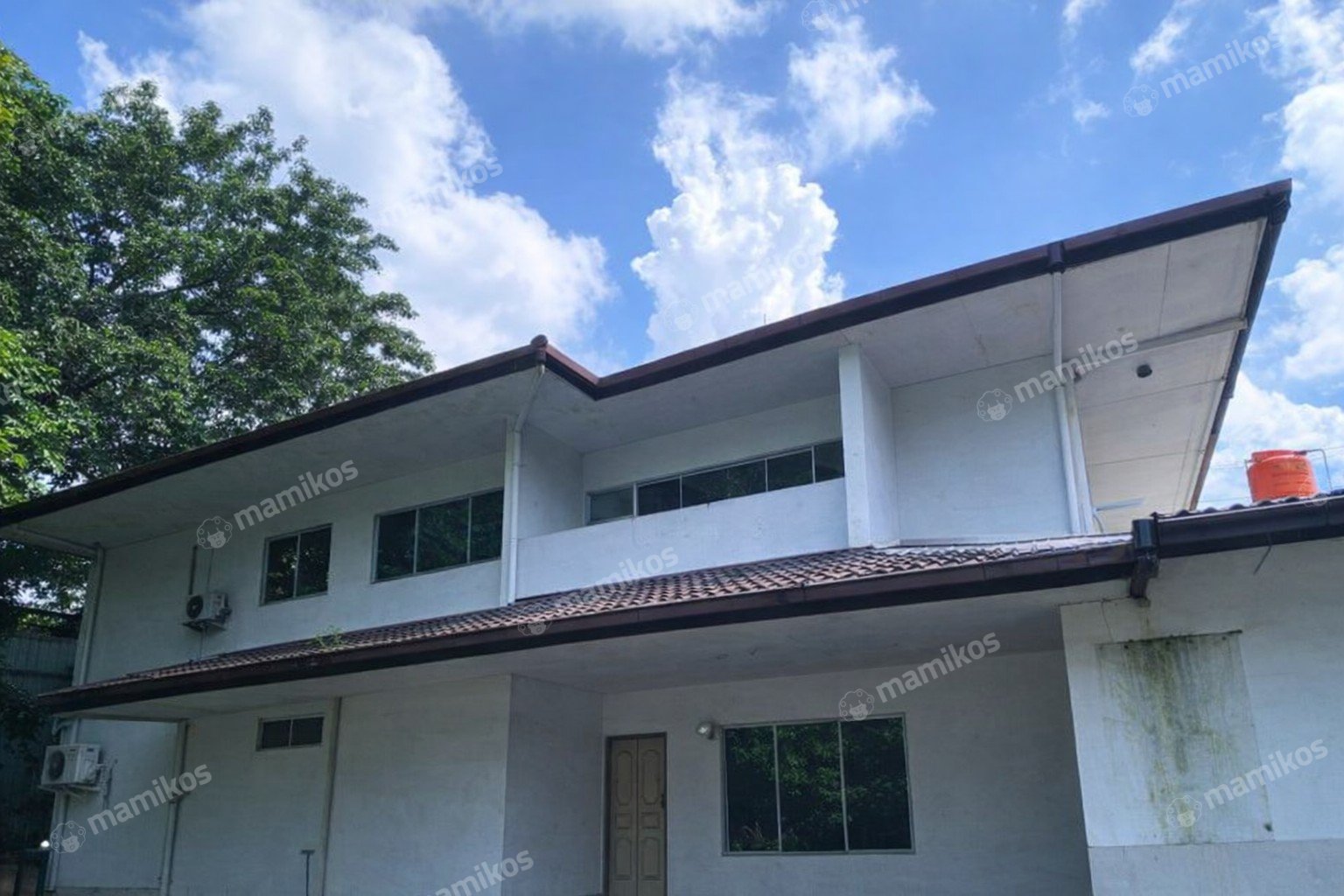 Rumah Sertifikat SHM 12 Kamar Tidur 8 Kamar Mandi Kemang Jakarta Selatan