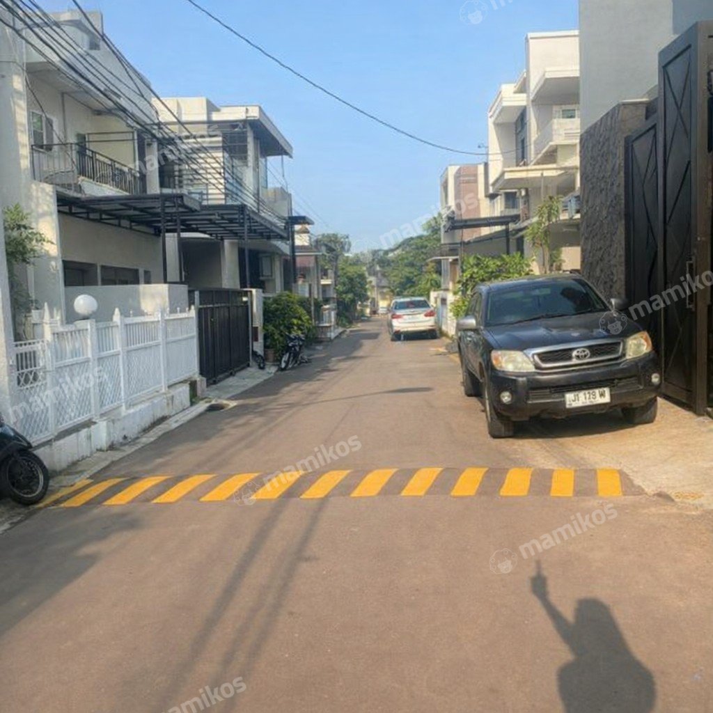 Rumah Sertifikat SHM 3 Kamar Tidur 2 Kamar Mandi Kelapa Gading Jakarta Utara - Photo 3