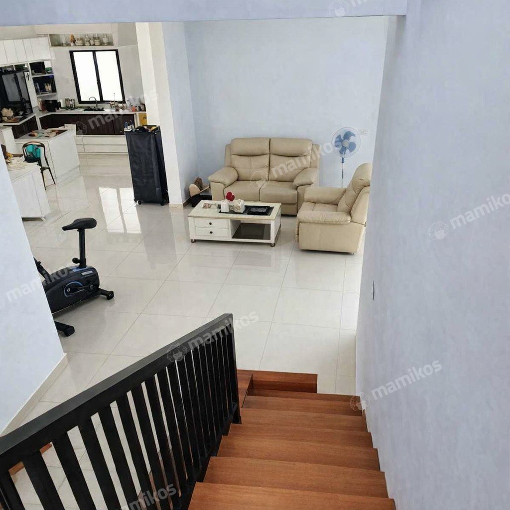 Rumah Sertifikat SHM 3 Kamar Tidur 3 Kamar Mandi Cibubur Jakarta Timur - Photo 2