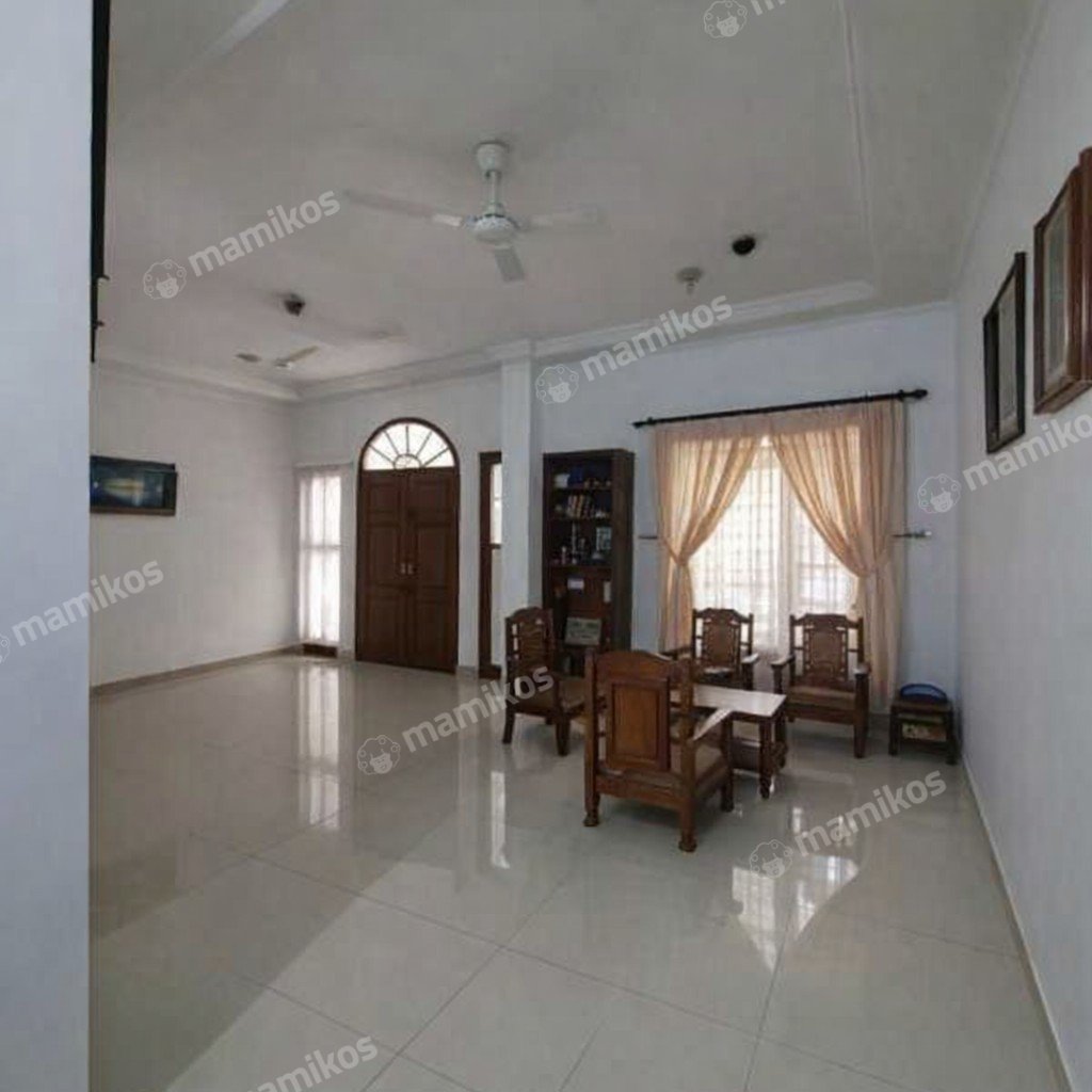 Rumah Sertifikat SHM 5 Kamar Tidur 4 Kamar Mandi Taman Ratu Jakarta Barat - Photo 4