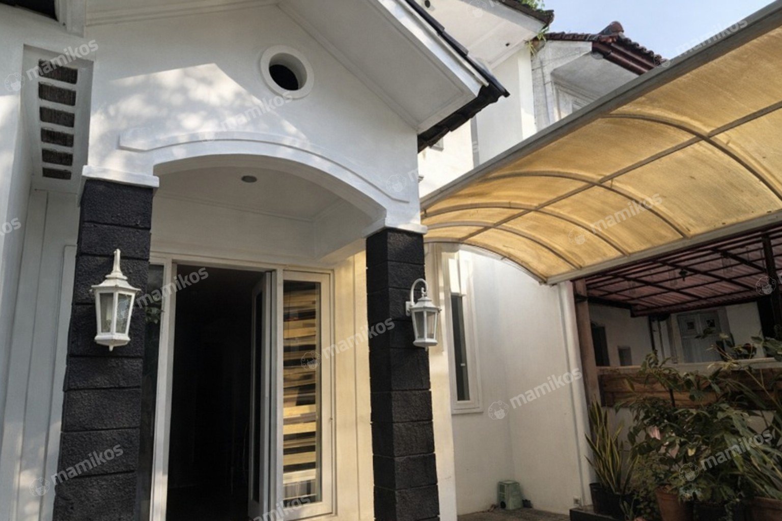 Rumah Sertifikat SHM 3 Kamar Tidur 2 Kamar Mandi Lebak Bulus Jakarta Selatan