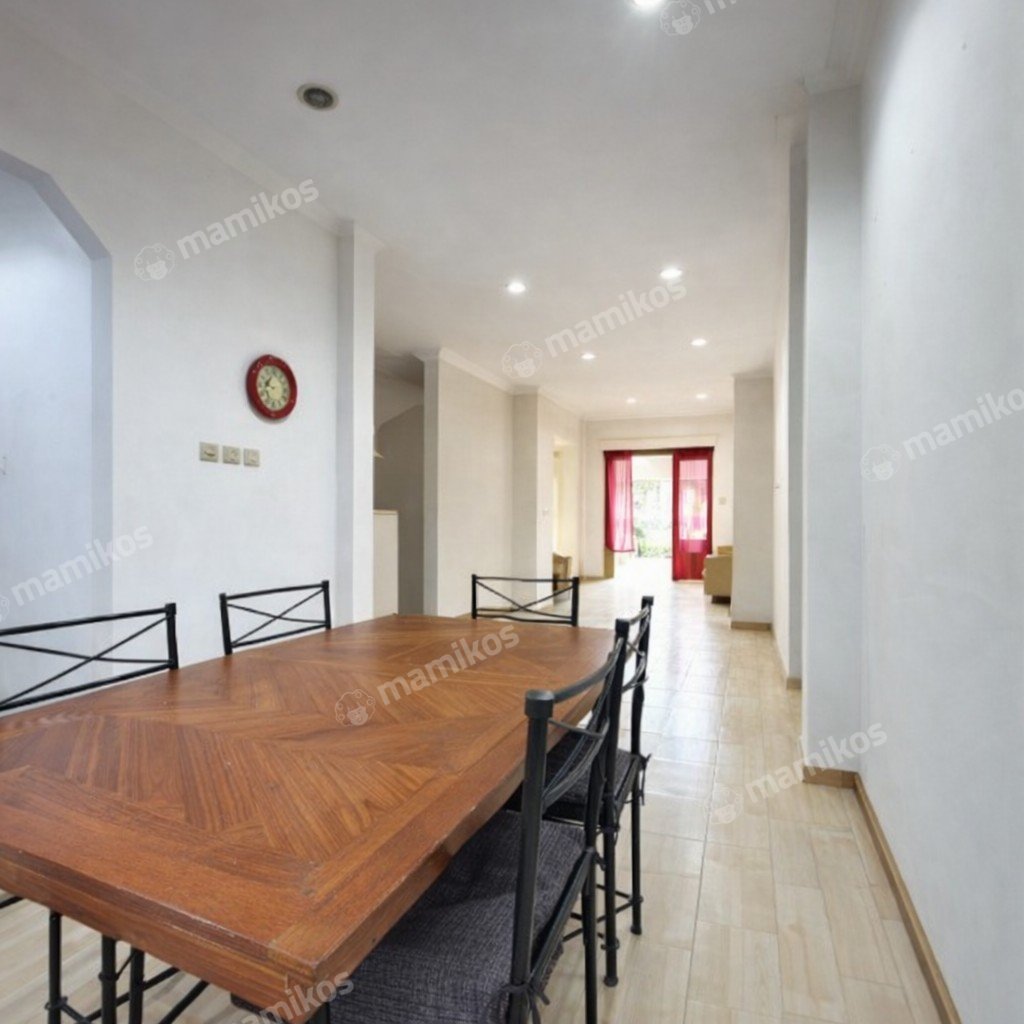 Rumah Sertifikat SHM 3 Kamar Tidur 2 Kamar Mandi Lebak Bulus Jakarta Selatan - Photo 3