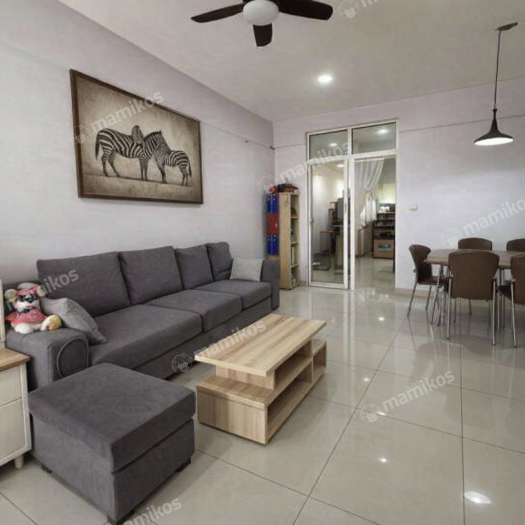 Rumah Sertifikat SHM 3 Kamar Tidur 2 Kamar Mandi Green Lake City Jakarta Barat - Photo 2