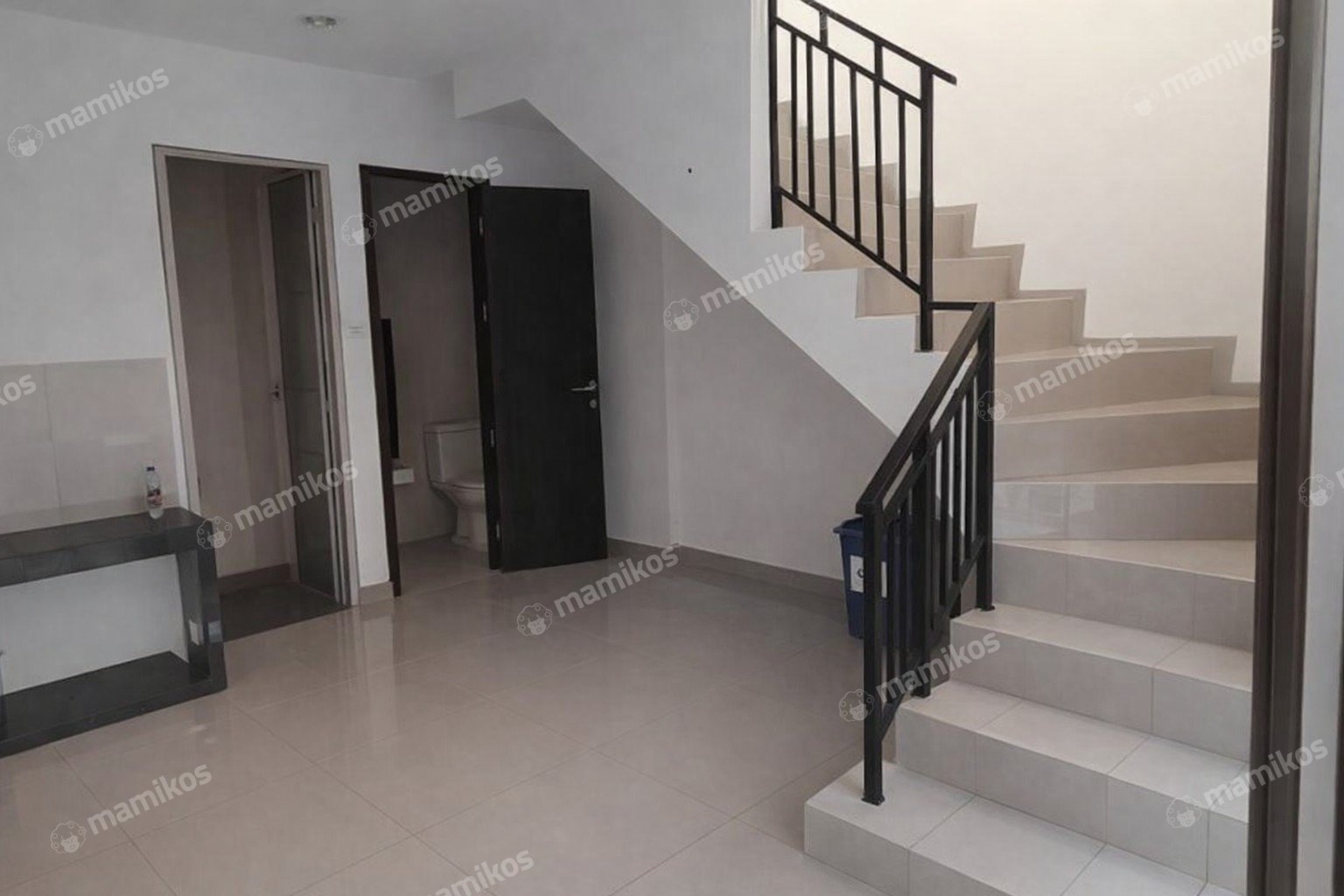 Rumah Sertifikat SHM 2 Kamar Tidur 2 Kamar Mandi Pantai Indah Kapuk 2 Jakarta Utara