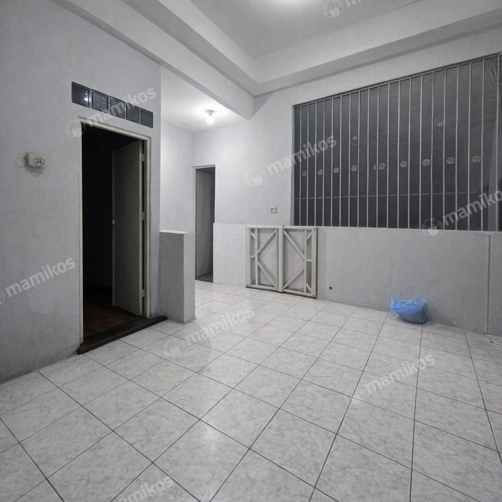 Rumah Sertifikat SHM 4 Kamar Tidur 3 Kamar Mandi Kembangan Jakarta Barat - Photo 3