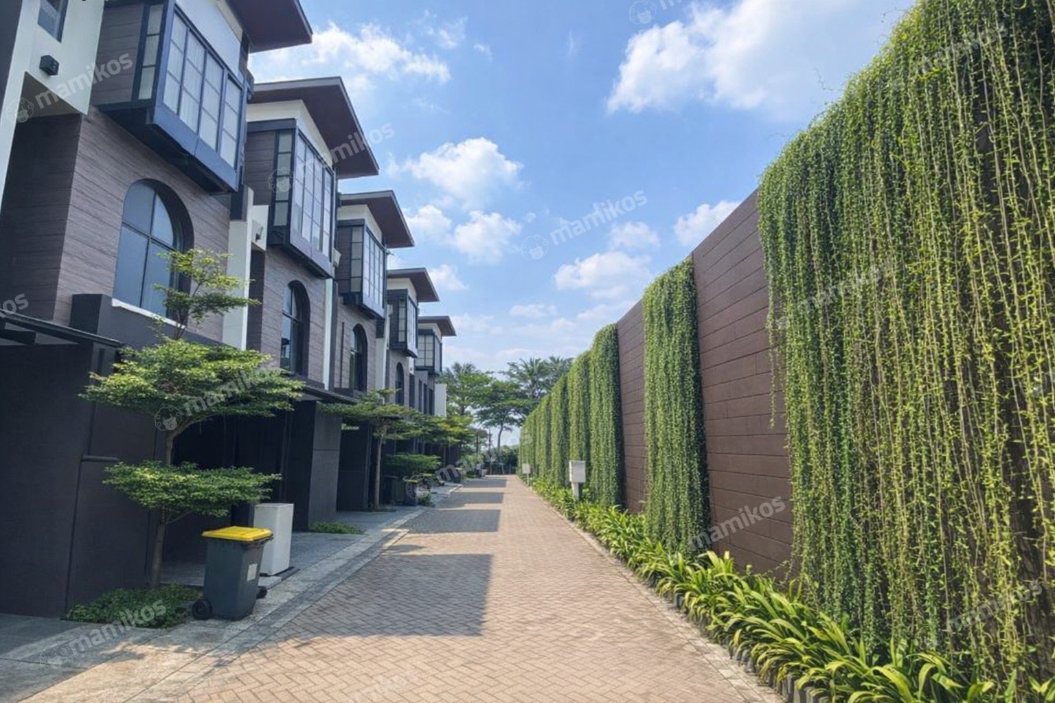 Rumah Sertifikat SHM 4 Kamar Tidur 3 Kamar Mandi TB Simatupang Jakarta Selatan