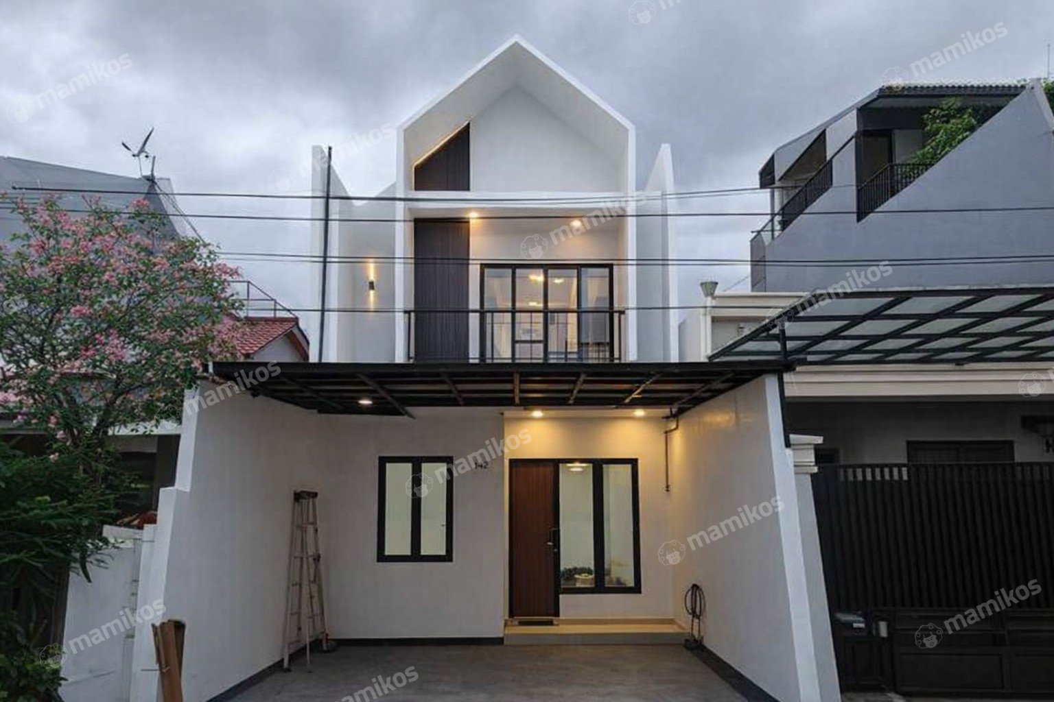Rumah Sertifikat SHM 3 Kamar Tidur 3 Kamar Mandi Kalideres Jakarta Barat