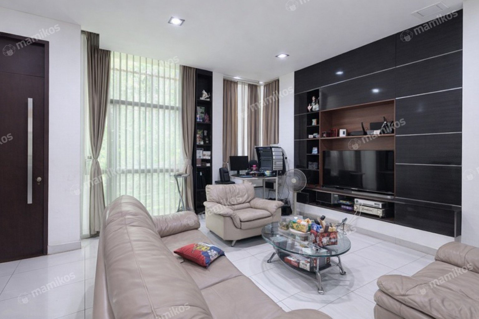 Rumah Sertifikat SHM 4 Kamar Tidur 5 Kamar Mandi Tomang Jakarta Barat