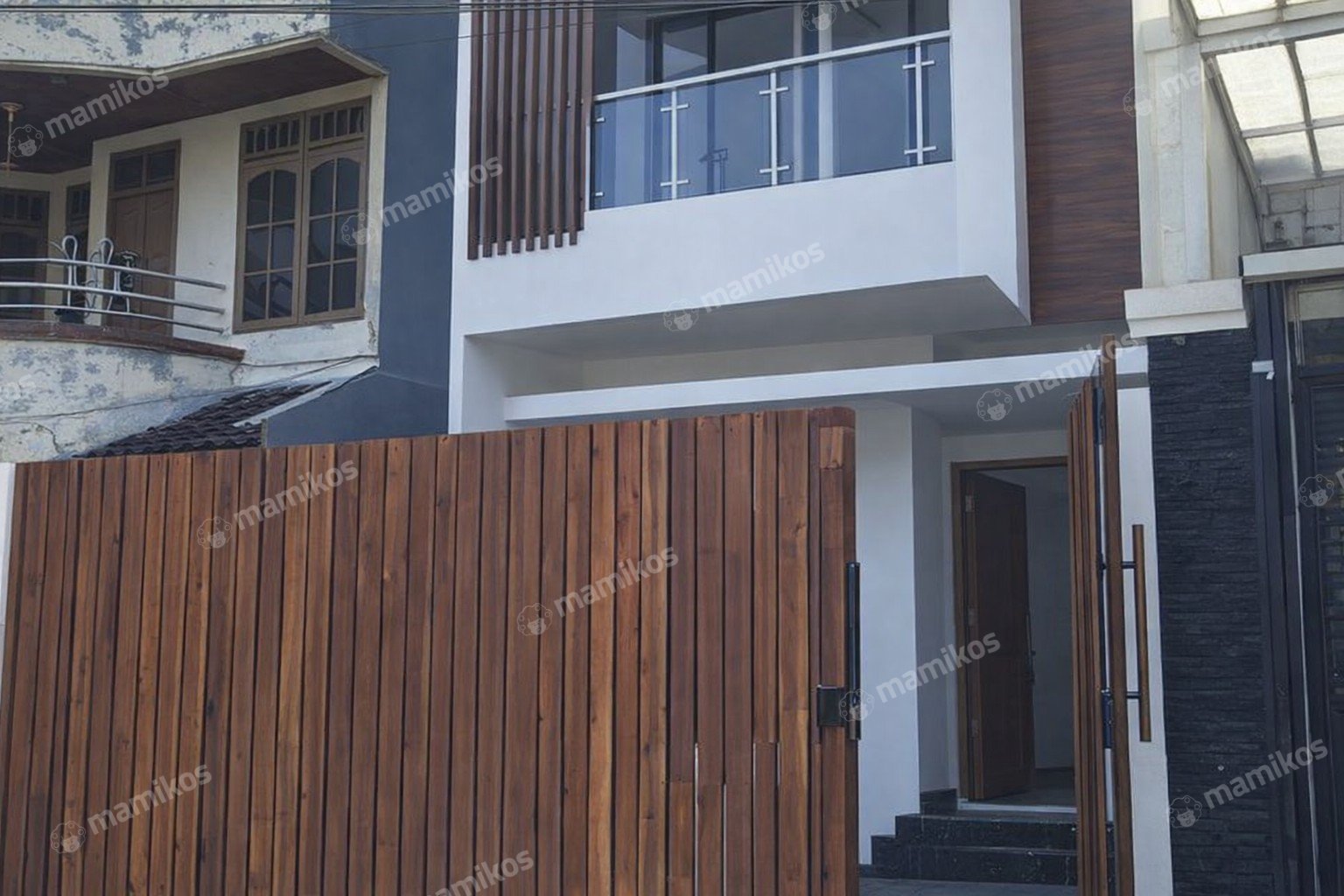 Rumah Sertifikat SHM 4 Kamar Tidur 3 Kamar Mandi Pondok Kelapa Jakarta Timur