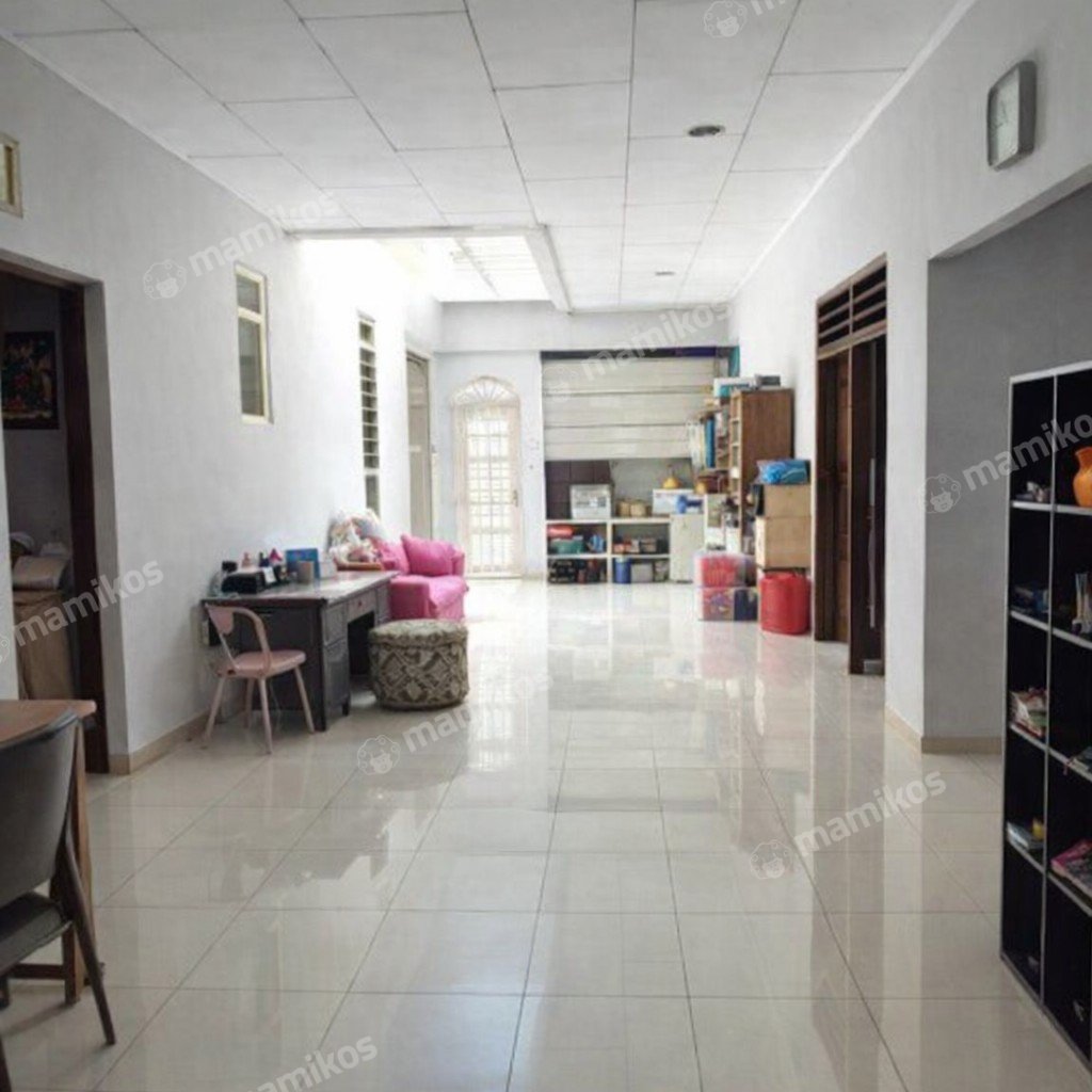 Rumah Sertifikat SHM 4 Kamar Tidur 2 Kamar Mandi Jatinegara Jakarta Timur - Photo 3