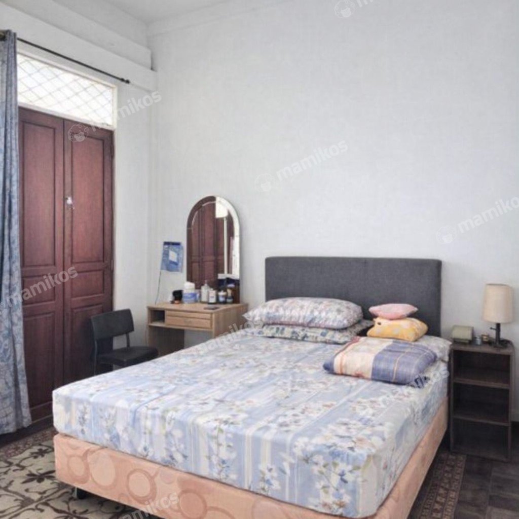 Rumah Sertifikat SHM 4 Kamar Tidur 2 Kamar Mandi Jatinegara Jakarta Timur - Photo 5