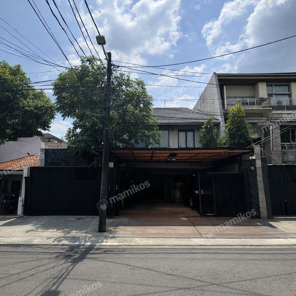 Rumah Sertifikat SHM 3 Kamar Tidur 3 Kamar Mandi Senopati Jakarta Selatan - Photo 3