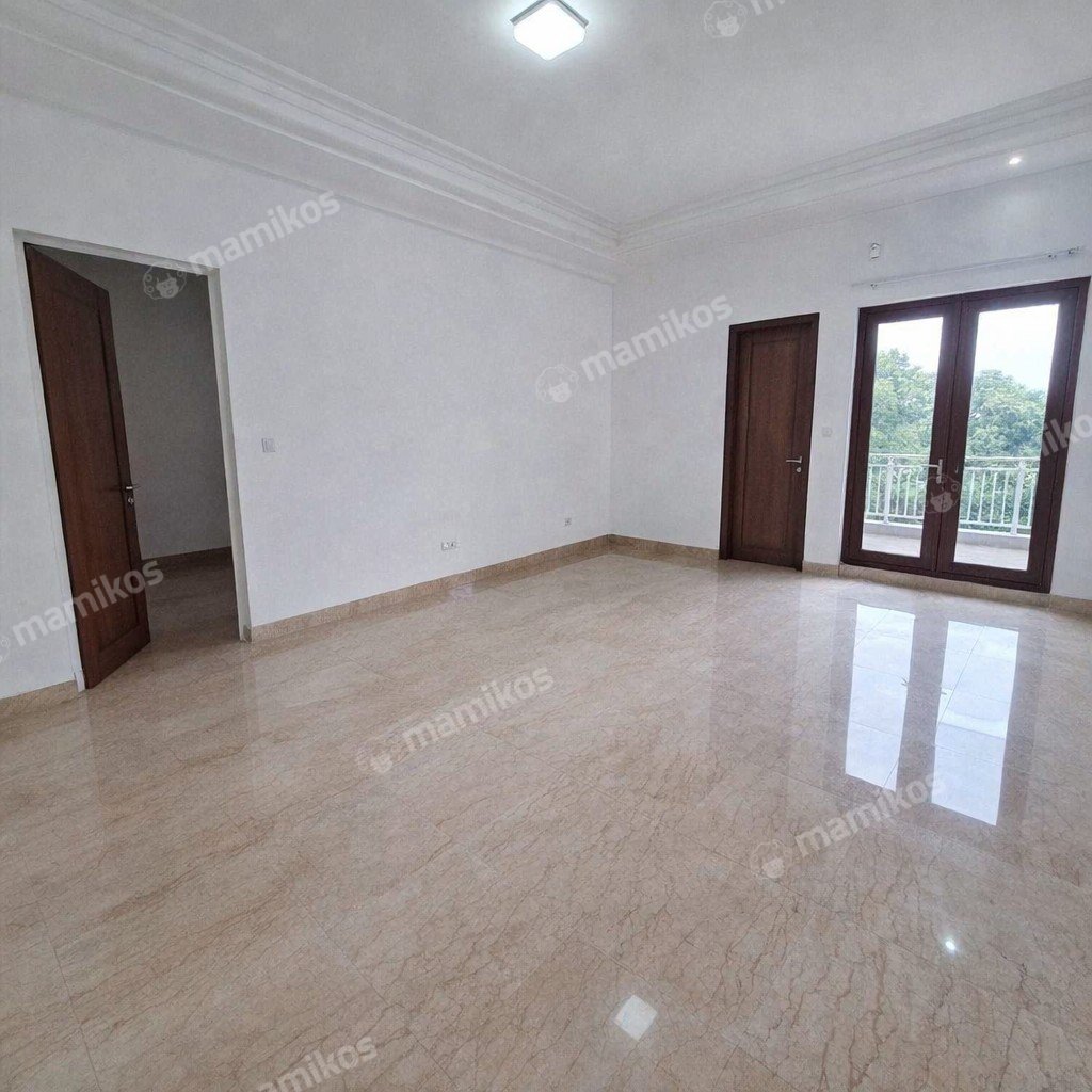 Rumah Sertifikat SHM 3 Kamar Tidur 3 Kamar Mandi Kemang Jakarta Selatan - Photo 4