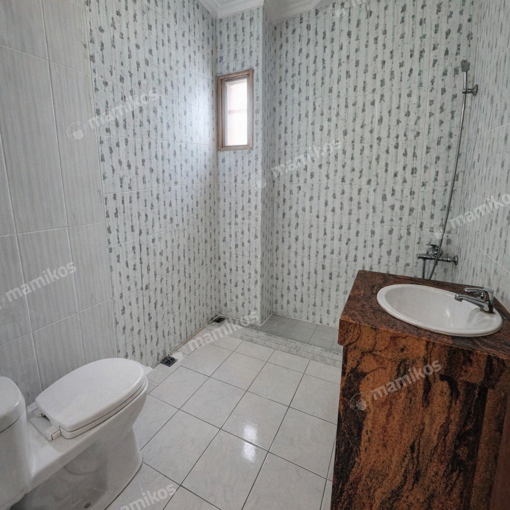 Rumah Sertifikat SHM 3 Kamar Tidur 3 Kamar Mandi Kemang Jakarta Selatan - Photo 5