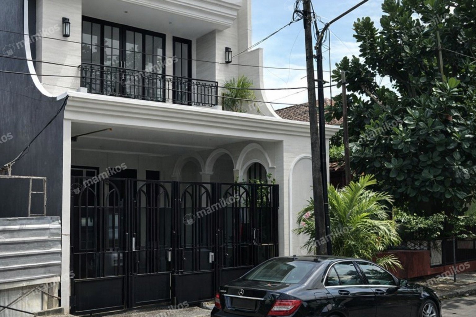 Rumah Sertifikat SHM 5 Kamar Tidur 4 Kamar Mandi Pondok Kelapa Jakarta Timur