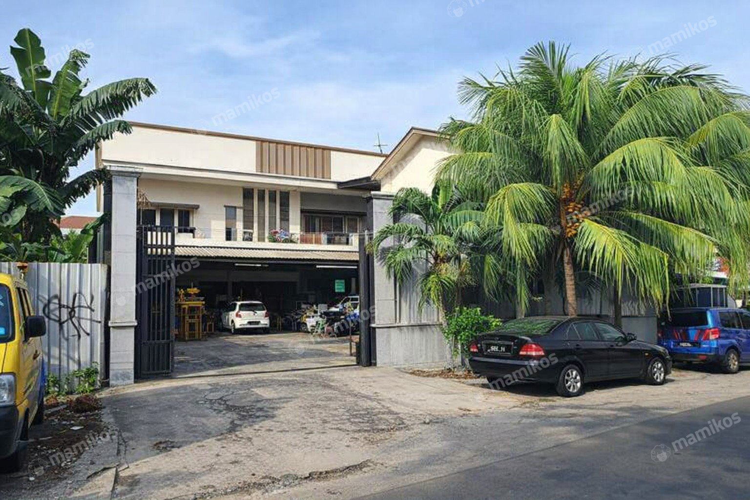 Rumah Sertifikat SHM 7 Kamar Tidur 7 Kamar Mandi Kembangan Jakarta Barat