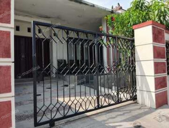 Rumah Sertifikat SHM 7 Kamar Tidur 3 Kamar Mandi Citarum Semarang - Photo 3
