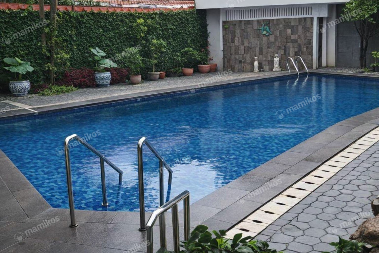 Rumah Sertifikat SHM 6 Kamar Tidur 4 Kamar Mandi Mampang Prapatan Jakarta Selatan