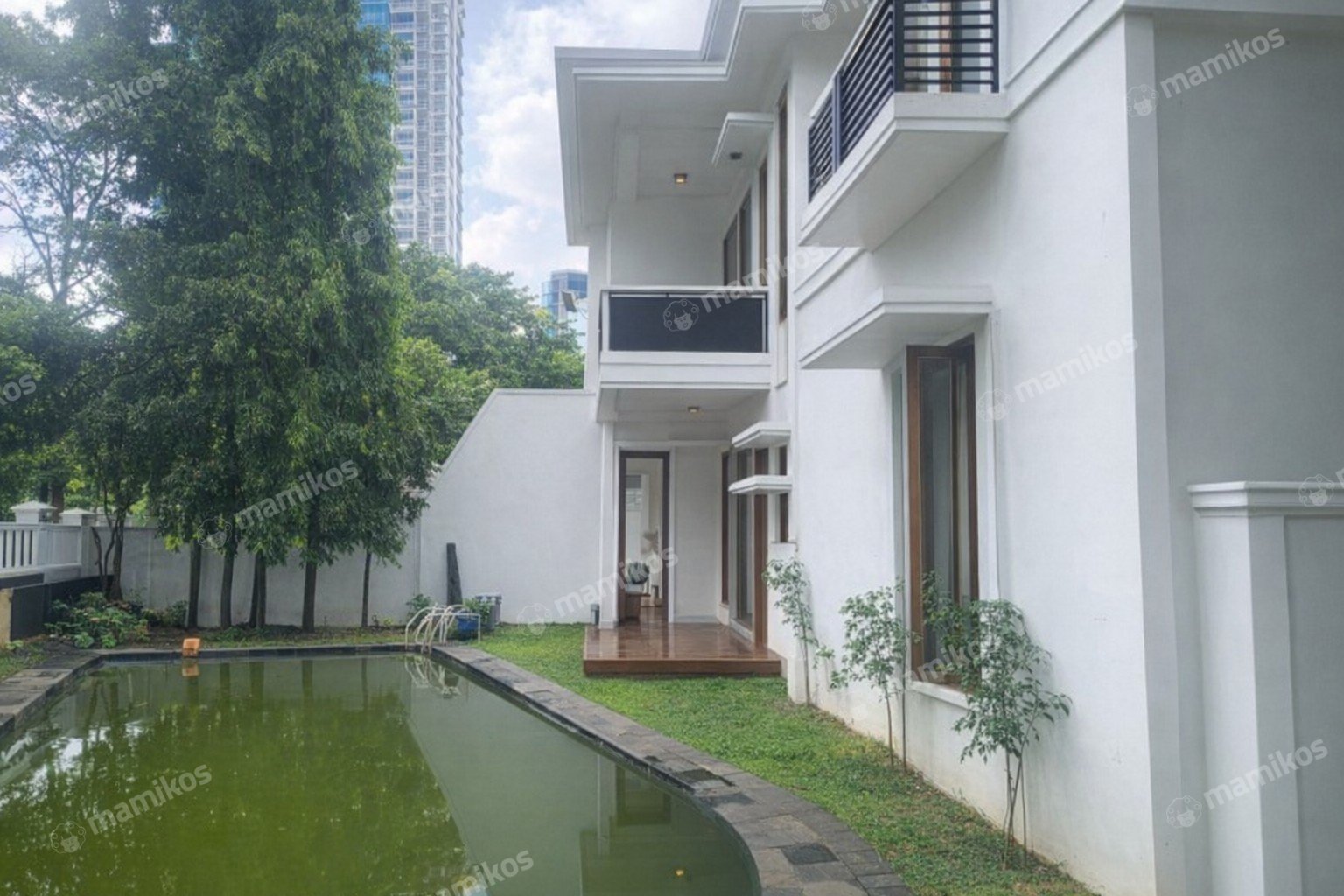 Rumah Sertifikat SHM 7 Kamar Tidur 6 Kamar Mandi Kuningan Jakarta Selatan