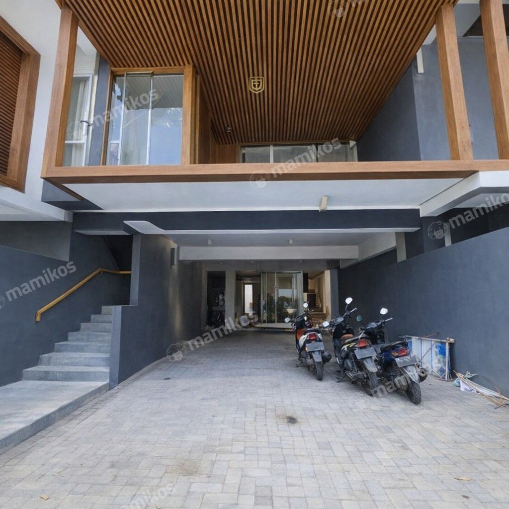 Rumah Sertifikat SHM 5 Kamar Tidur 5 Kamar Mandi Kemang Jakarta Selatan - Photo 2