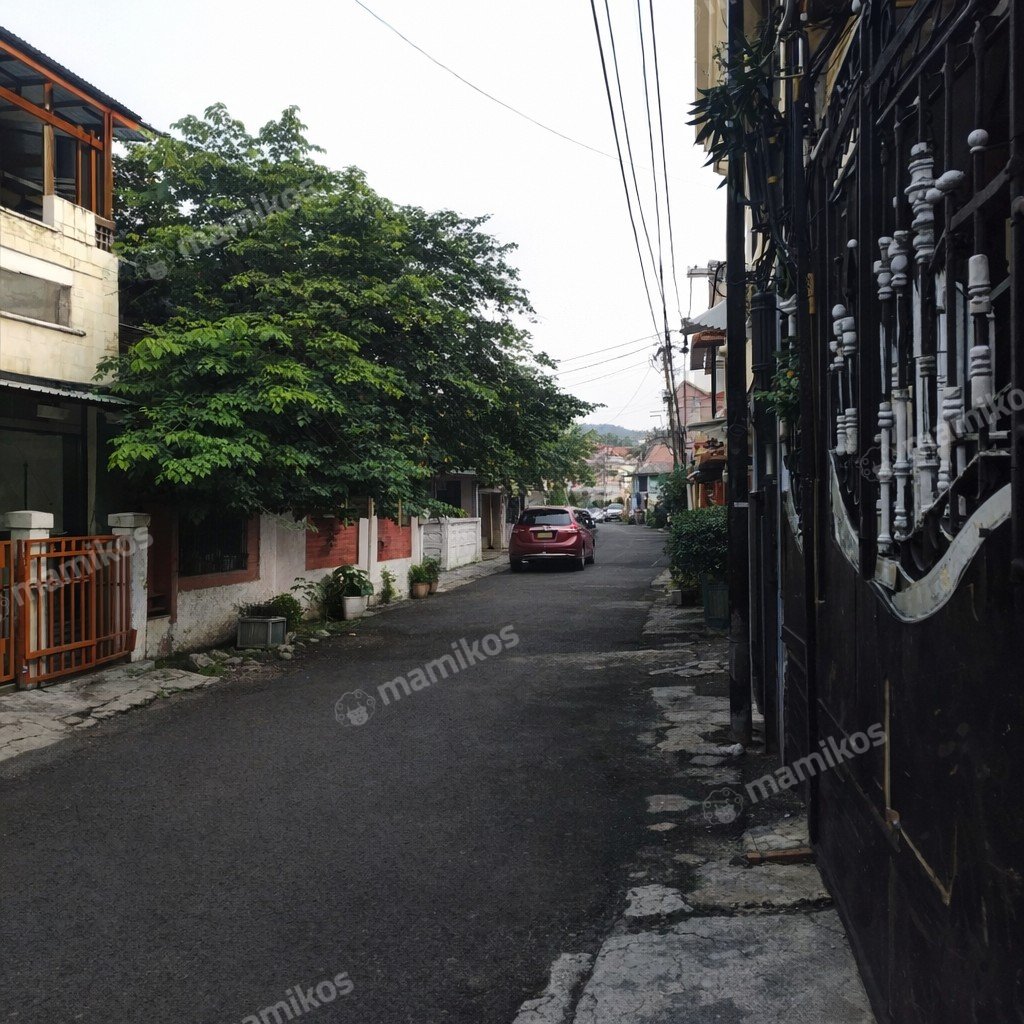 Rumah Sertifikat SHM 5 Kamar Tidur 3 Kamar Mandi Cakung Jakarta Timur - Photo 3