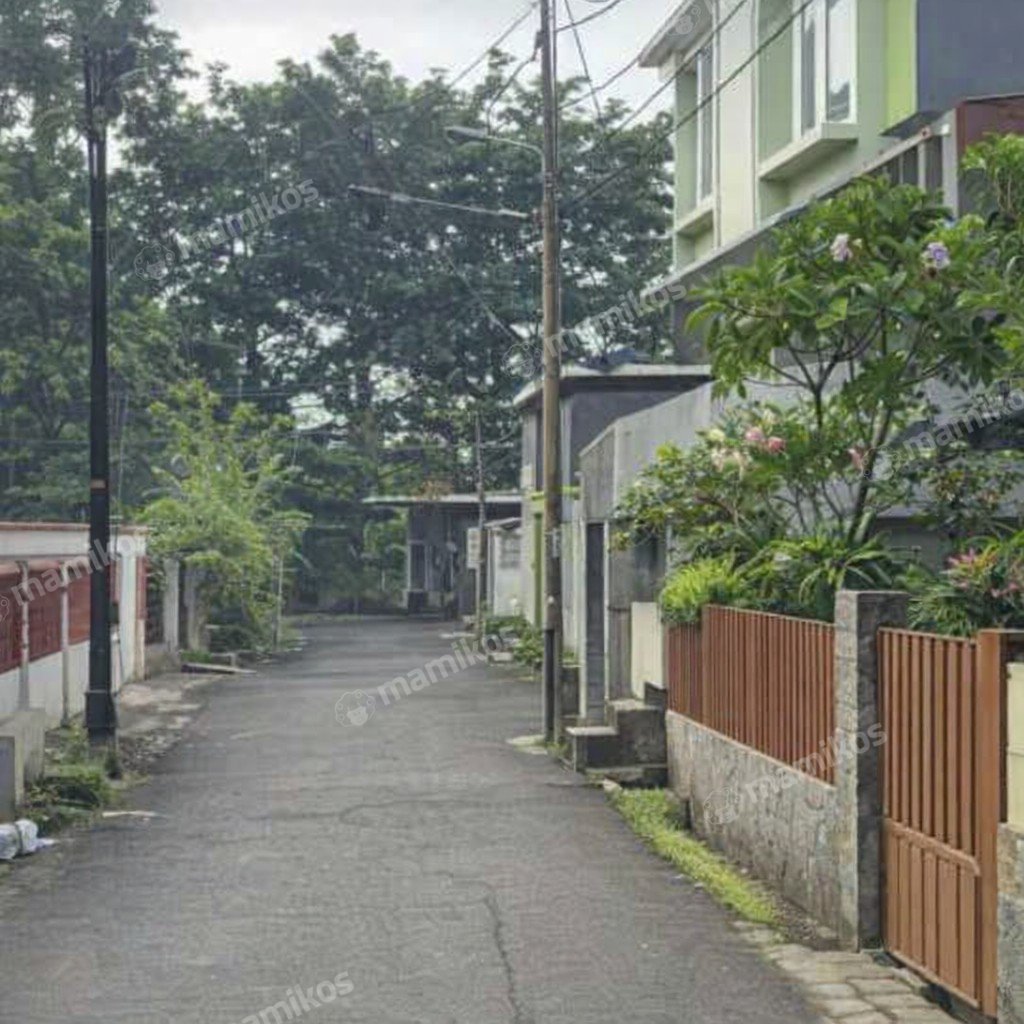 Rumah Sertifikat SHM 7 Kamar Tidur 3 Kamar Mandi Tanah Kusir Jakarta Selatan - Photo 4