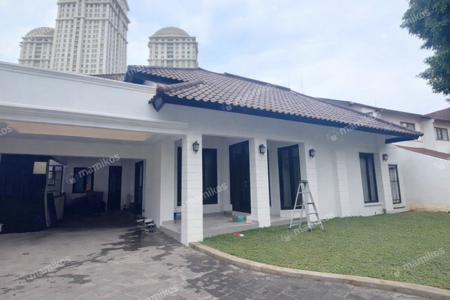 Rumah Sertifikat SHM 5 Kamar Tidur 4 Kamar Mandi Permata Hijau Jakarta Selatan