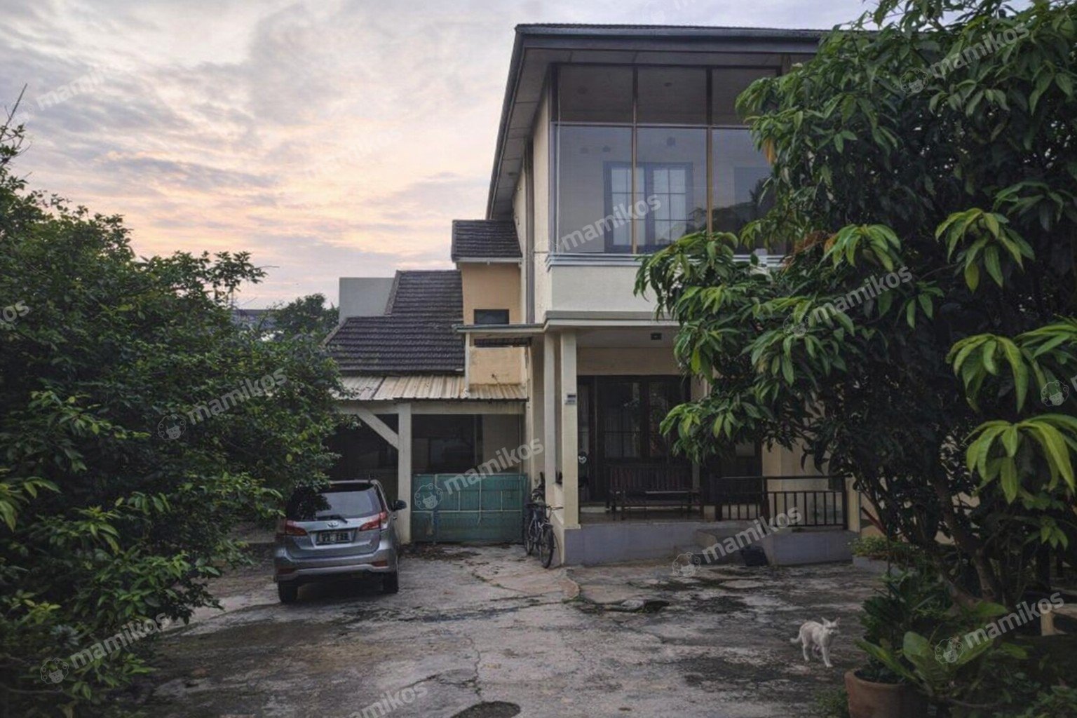 Rumah Sertifikat SHM 6 Kamar Tidur 4 Kamar Mandi Lubang Buaya Jakarta Timur
