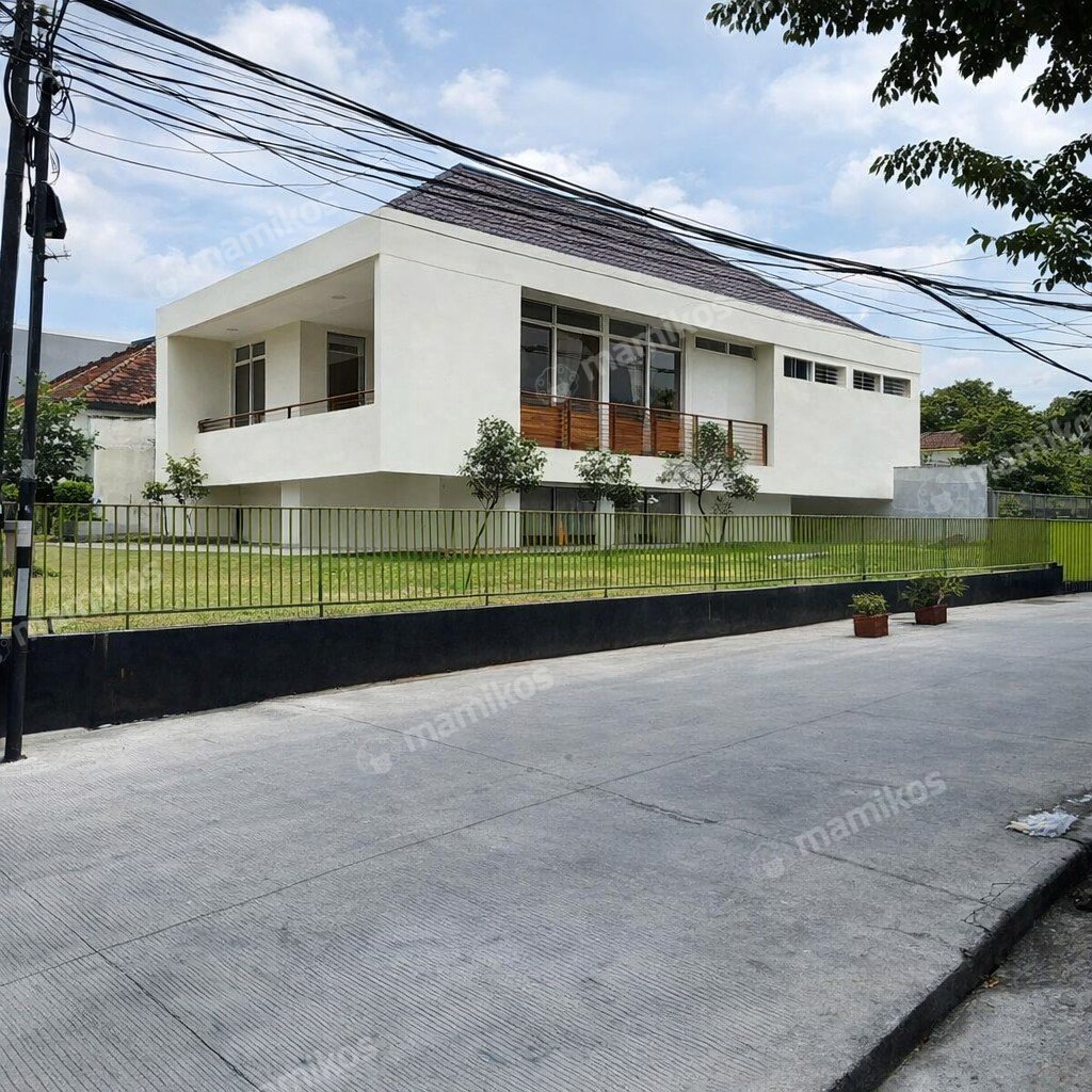 Rumah Sertifikat SHM 8 Kamar Tidur 3 Kamar Mandi Mangga Besar Jakarta Barat - Photo 3