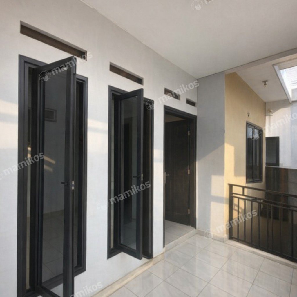 Rumah Sertifikat SHM 4 Kamar Tidur 2 Kamar Mandi Gandaria Jakarta Selatan - Photo 4