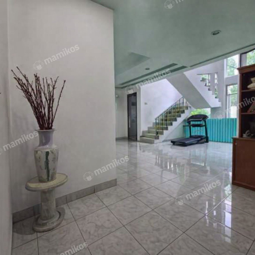 Rumah Sertifikat SHM 6 Kamar Tidur 3 Kamar Mandi Sunter Jakarta Utara - Photo 2