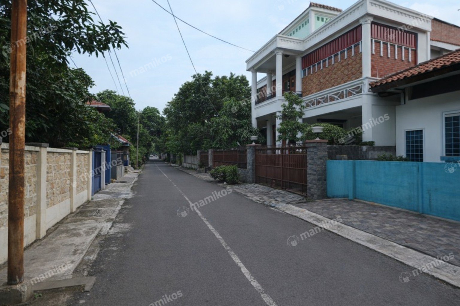 Rumah Sertifikat SHM 1 Lantai Makasar Jakarta Timur - Photo 2