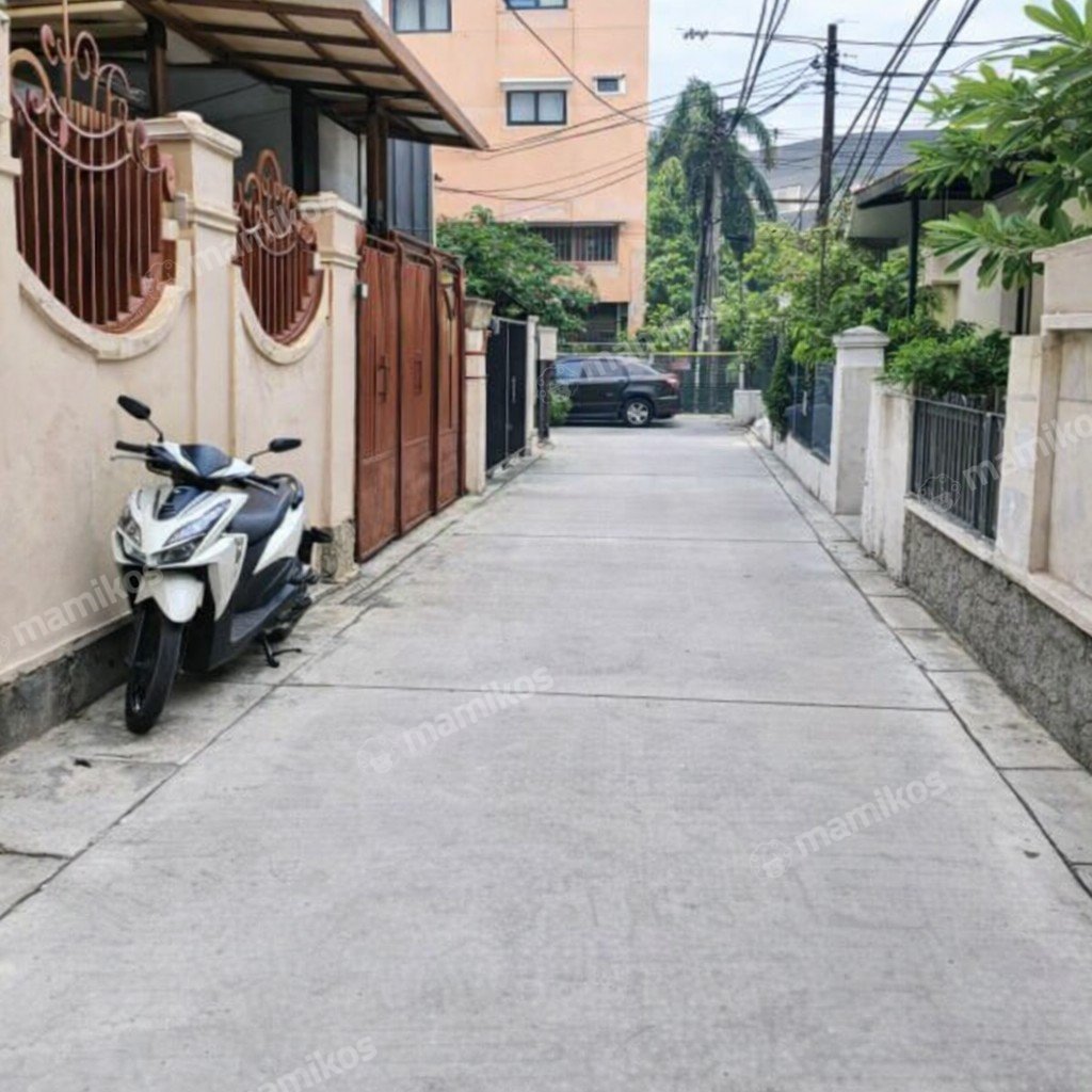 Rumah Sertifikat SHM 5 Kamar Tidur 3 Kamar Mandi Green Ville Jakarta Barat - Photo 4