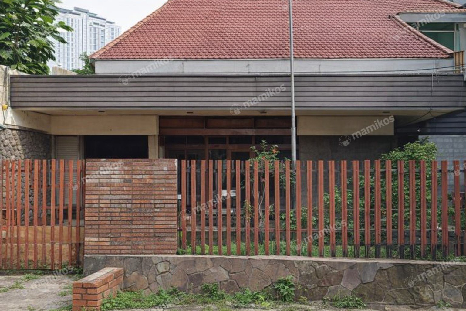 Rumah Sertifikat SHM 3 Kamar Tidur 2 Kamar Mandi Kebayoran Baru Jakarta Selatan