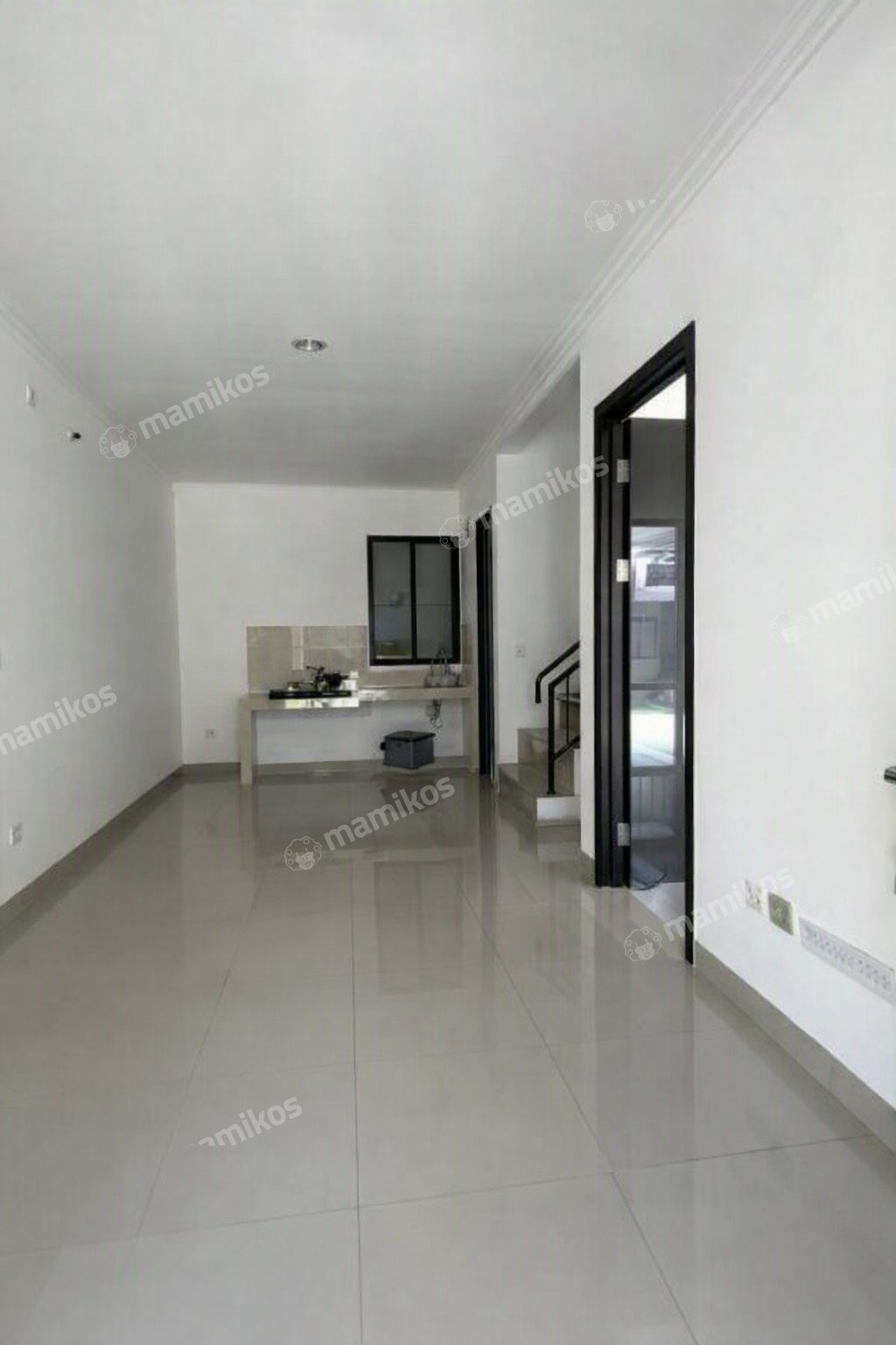 Rumah Sertifikat PPJB 3 Kamar Tidur 3 Kamar Mandi Pantai Indah Kapuk 2 Jakarta Utara - Photo 2