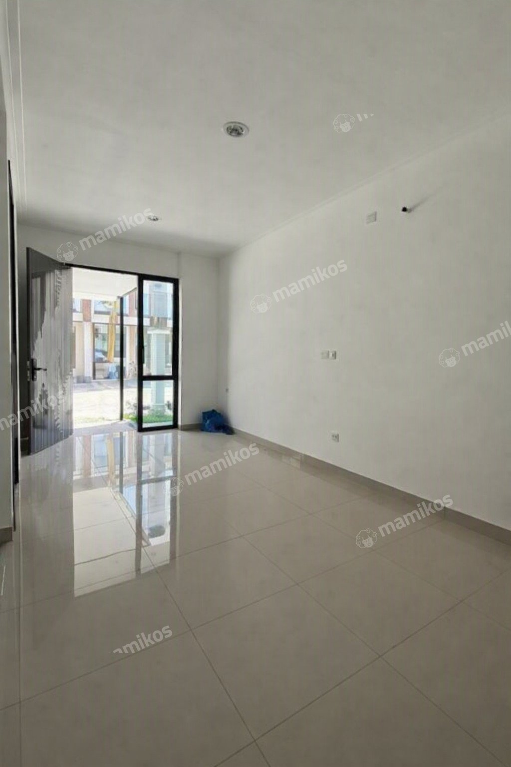 Rumah Sertifikat PPJB 3 Kamar Tidur 3 Kamar Mandi Pantai Indah Kapuk 2 Jakarta Utara - Photo 5