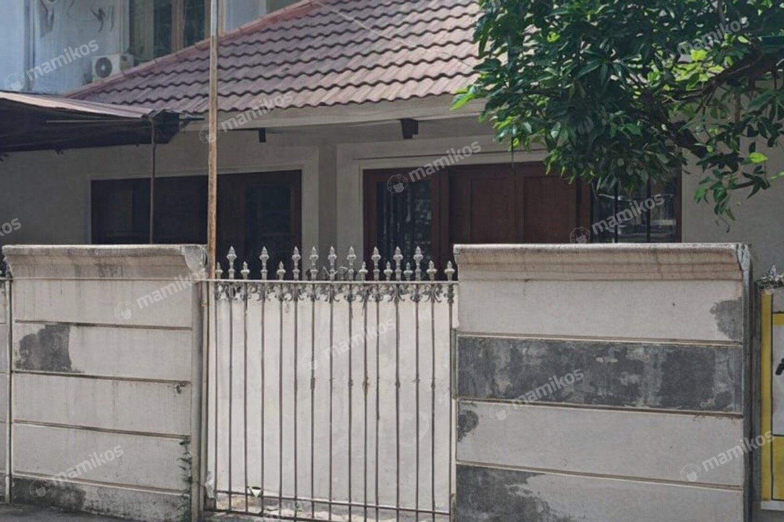 Rumah Sertifikat SHM 7 Kamar Tidur 4 Kamar Mandi Jati Padang Jakarta Selatan