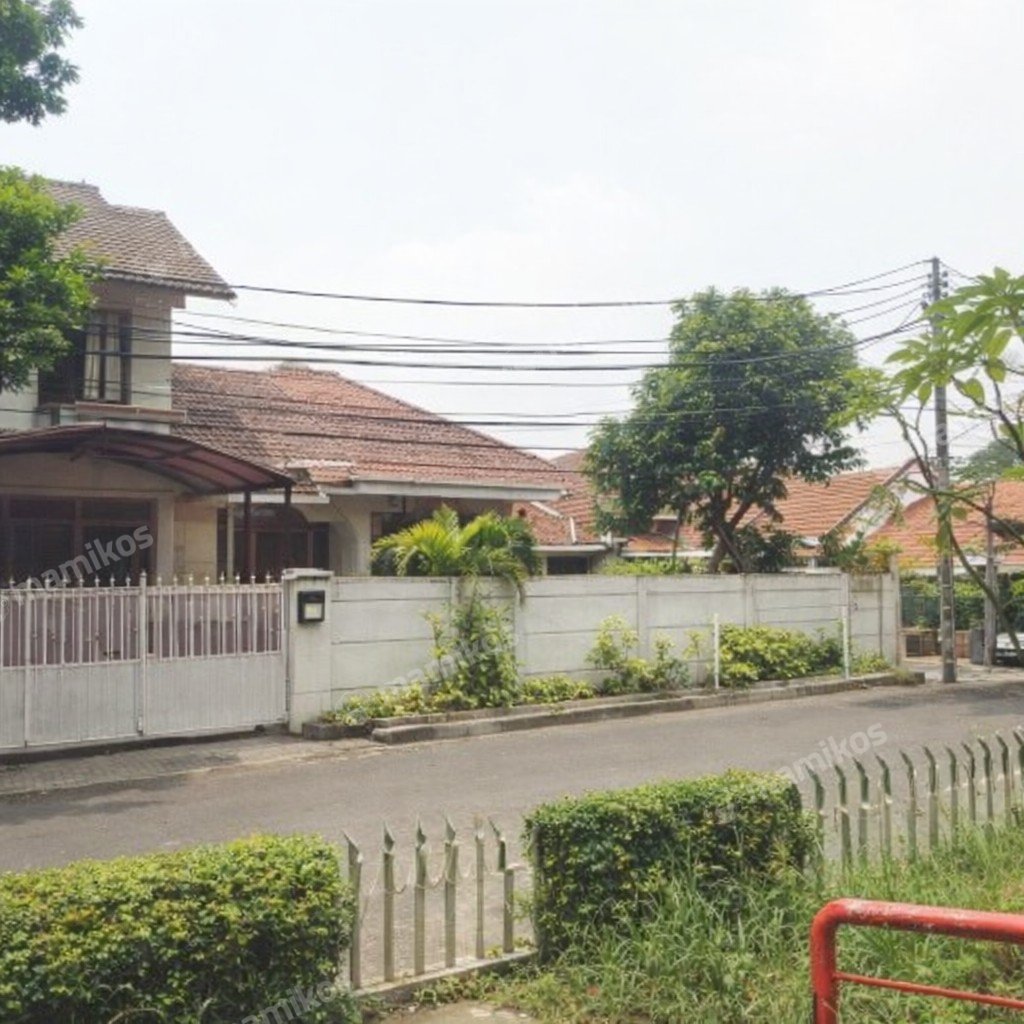 Rumah Sertifikat SHM 7 Kamar Tidur 4 Kamar Mandi Jati Padang Jakarta Selatan - Photo 2