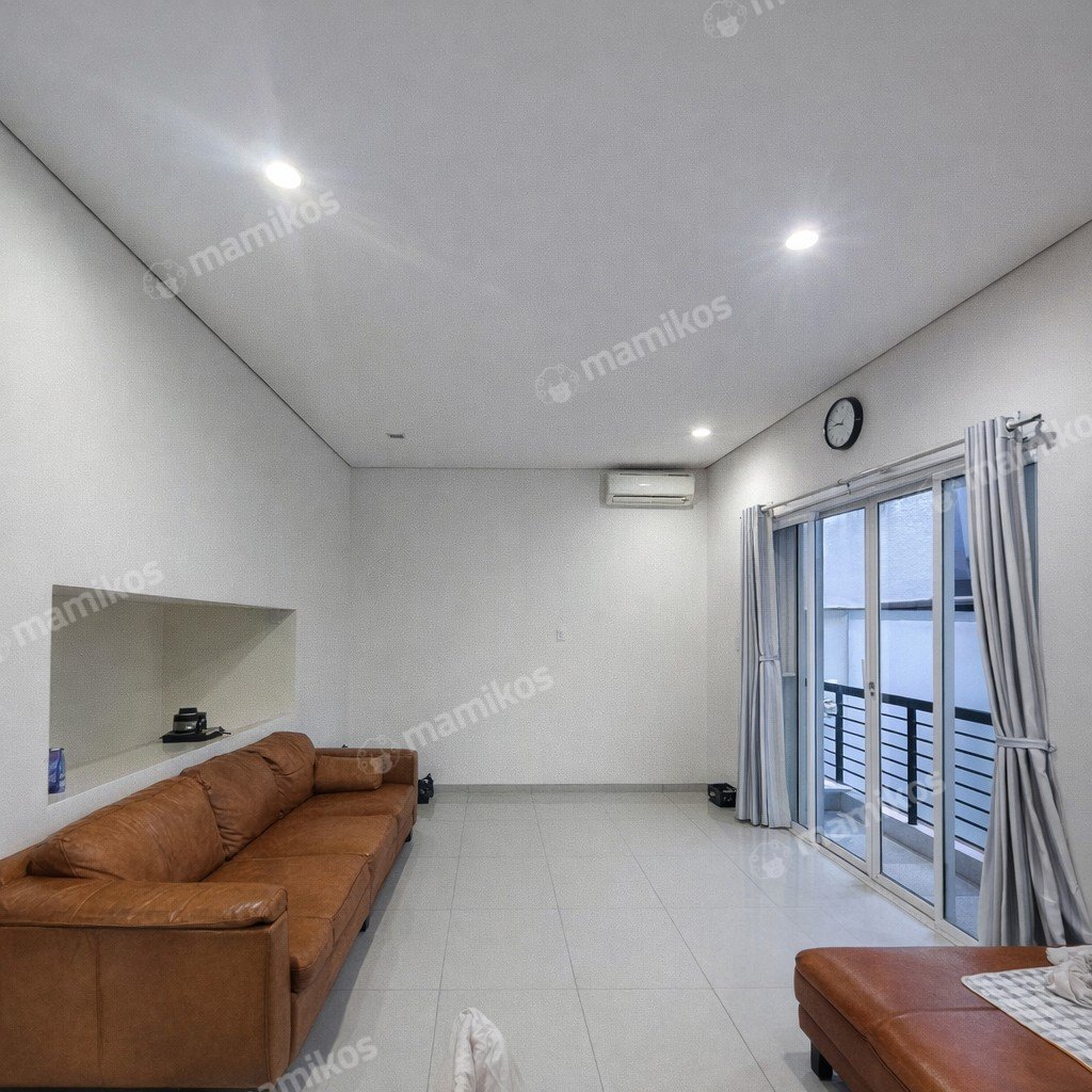 Rumah Sertifikat SHM 4 Kamar Tidur 3 Kamar Mandi Kapuk Kamal Jakarta Barat - Photo 2