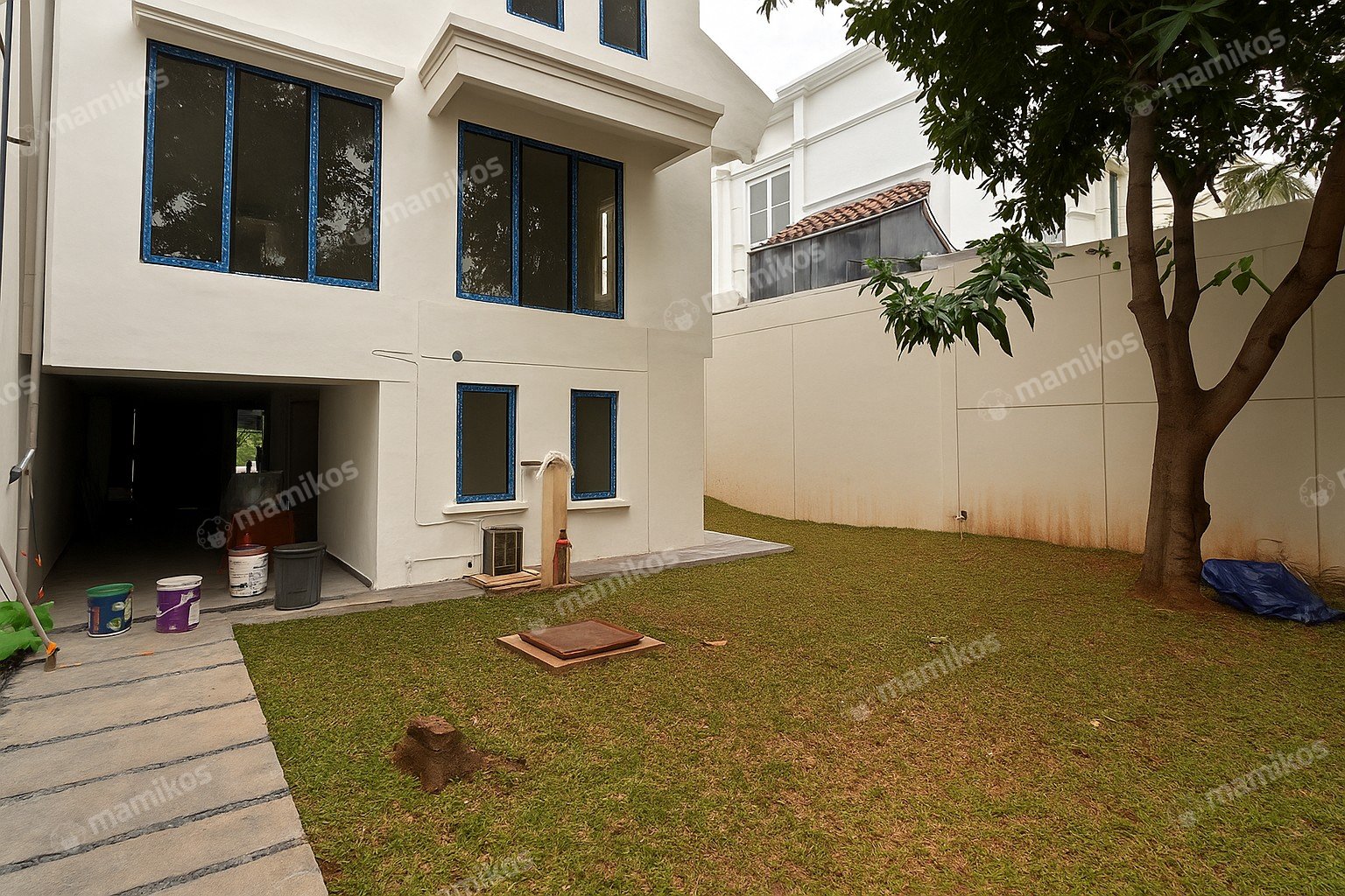 Rumah Sertifikat SHM 3 Kamar Tidur 4 Kamar Mandi Joglo Jakarta Barat