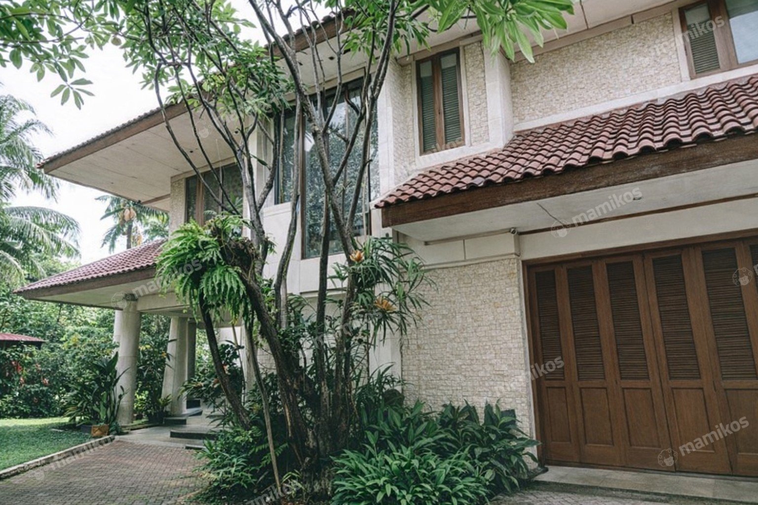 Rumah Sertifikat SHM 7 Kamar Tidur 7 Kamar Mandi Fatmawati Jakarta Selatan