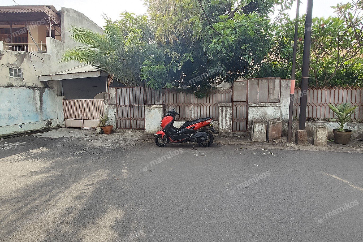 Rumah Sertifikat SHM 3 Kamar Tidur 2 Kamar Mandi Pondok Bambu Jakarta Timur