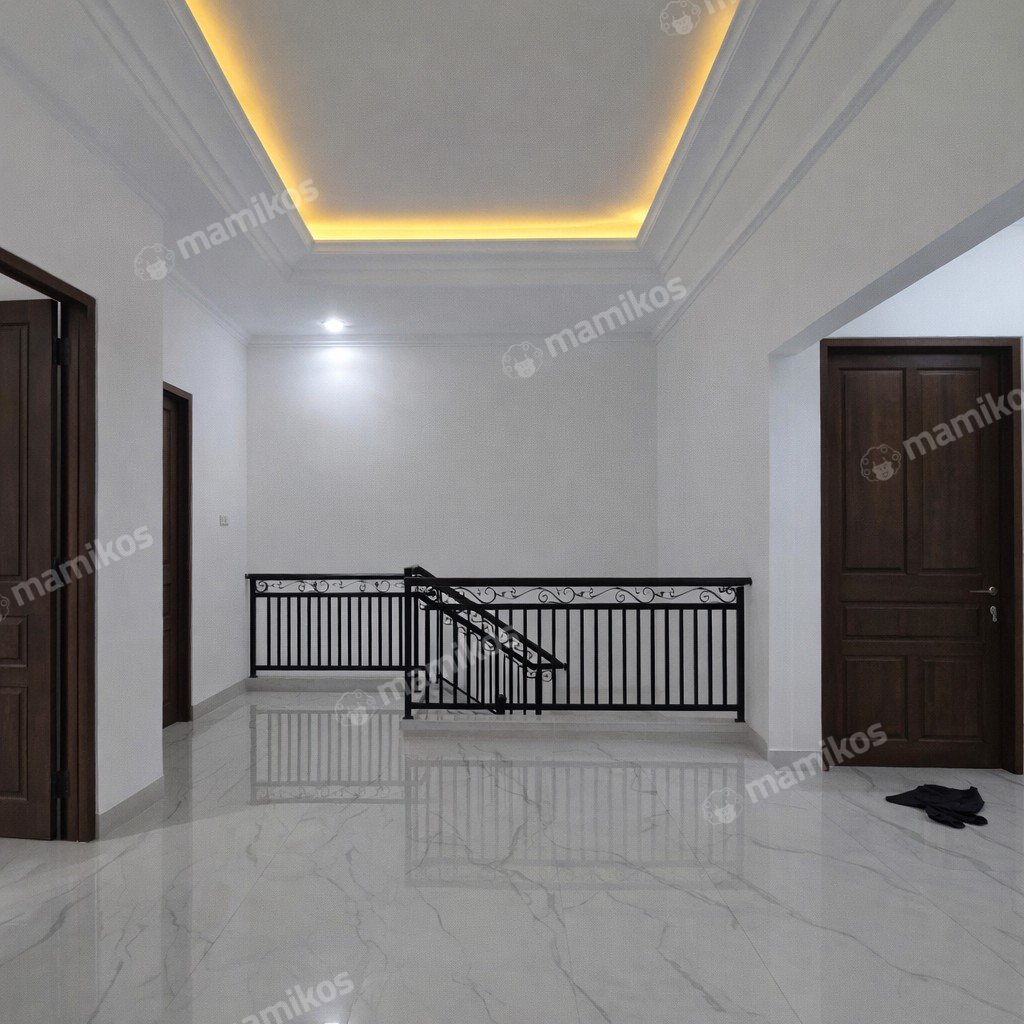Rumah Sertifikat SHM 4 Kamar Tidur 2 Kamar Mandi Duren Sawit Jakarta Timur - Photo 2